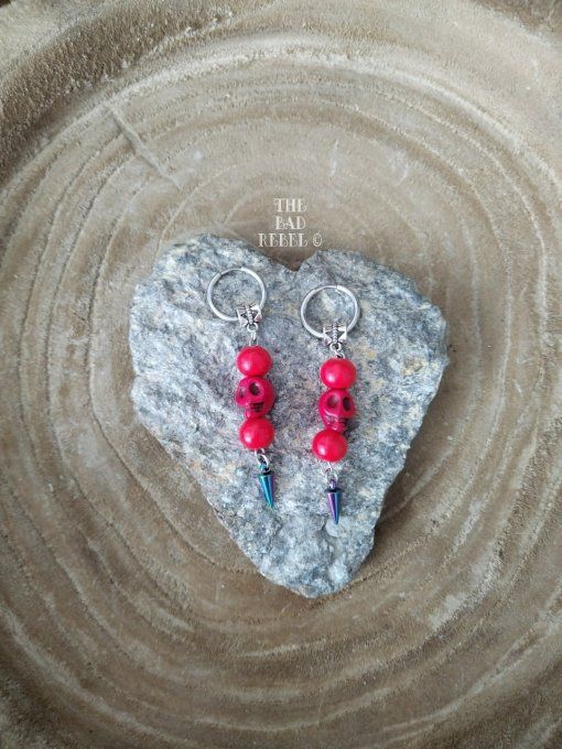 Original Boucle d'oreilles Creole !! SKULL POINT !! Pearls Howlite Rouge et Argente Long T 7cm x 1.5