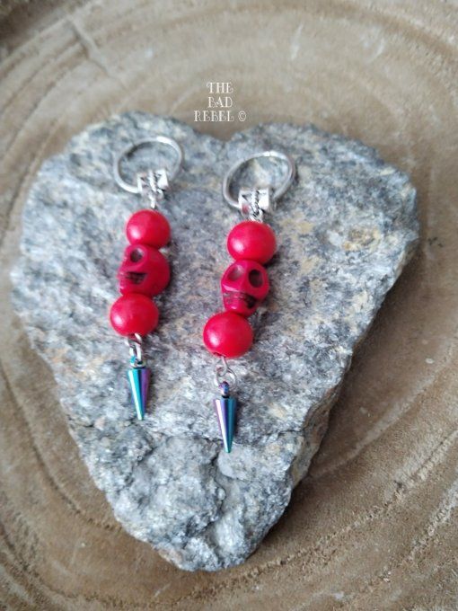 Original Boucle d'oreilles Creole !! SKULL POINT !! Pearls Howlite Rouge et Argente Long T 7cm x 1.5