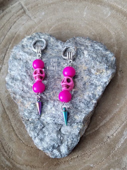 Original Boucle d'oreilles Creole !! SKULL POINT !! Pearls Howlite Rose et Argente Long T 7cm x 1.5 